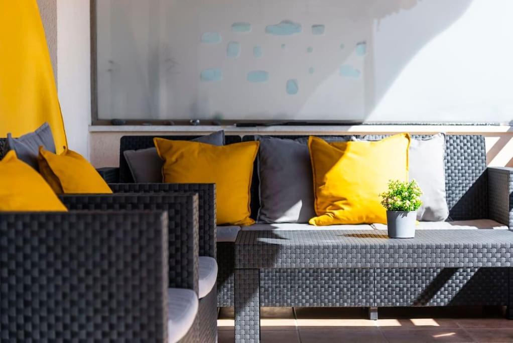 Bright And Welcoming Holiday Home Puerto de Santiago  Extérieur photo